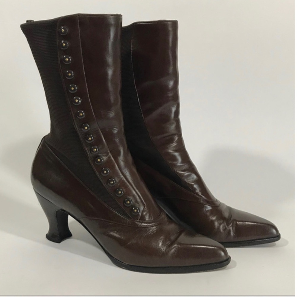 Stuart Weitzman Victorian Boots Size 7.5